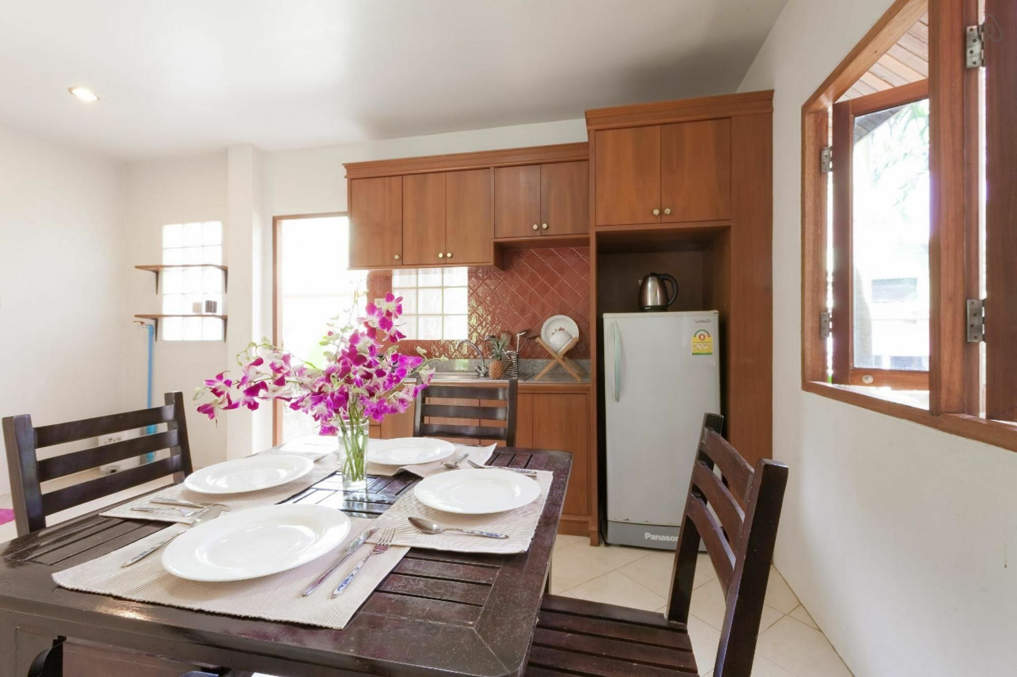 Villa Behind The Phuket Sea Extérieur photo